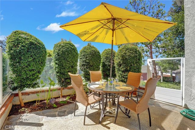 1 Saint Tropez, Newport Beach, CA 92660