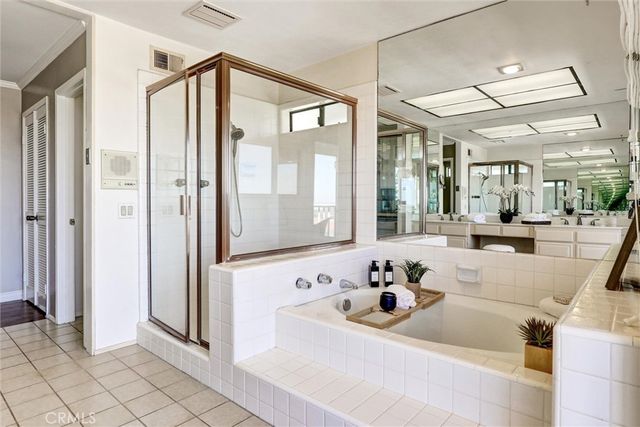 1 Saint Tropez, Newport Beach, CA 92660
