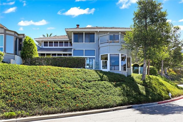 1 Saint Tropez, Newport Beach, CA 92660