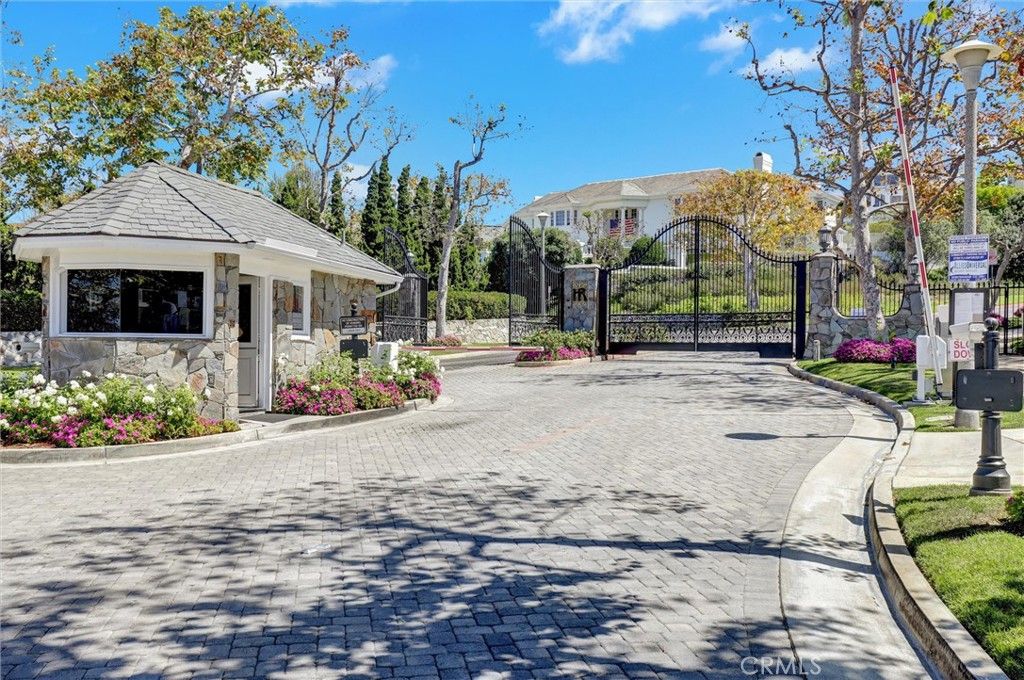 1 Saint Tropez, Newport Beach, CA 92660 — photo 2