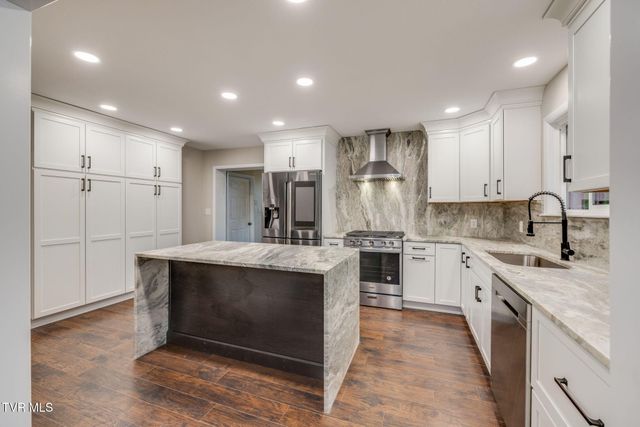 1108 Skyline Drive, Johnson City, TN 37604