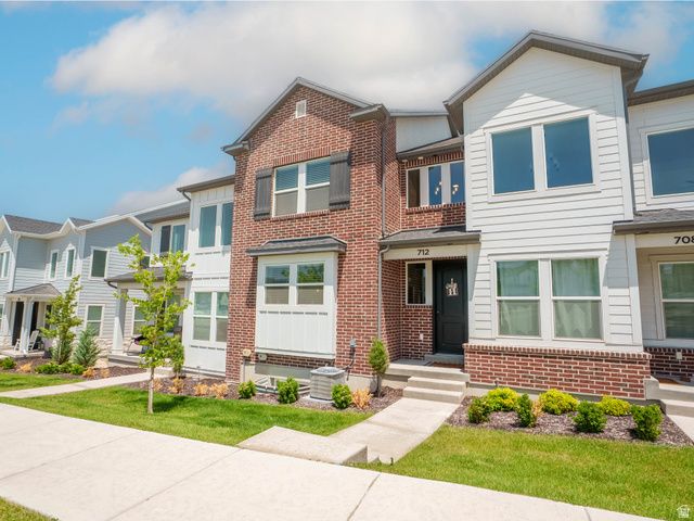 712 N BANNER DR, Saratoga Springs, UT 84045