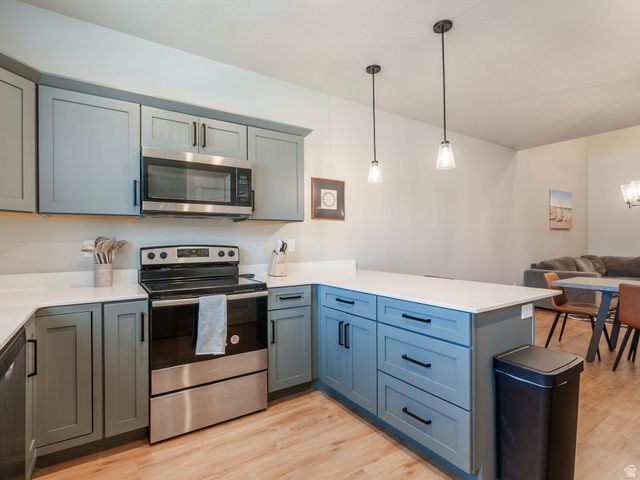 712 N BANNER DR, Saratoga Springs, UT 84045