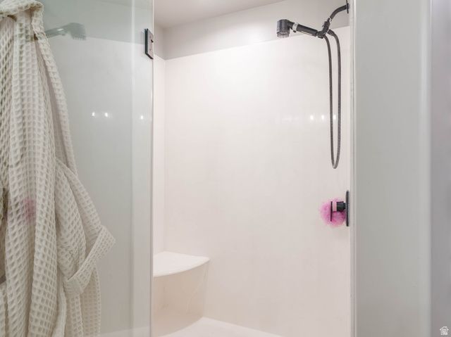 712 N BANNER DR, Saratoga Springs, UT 84045