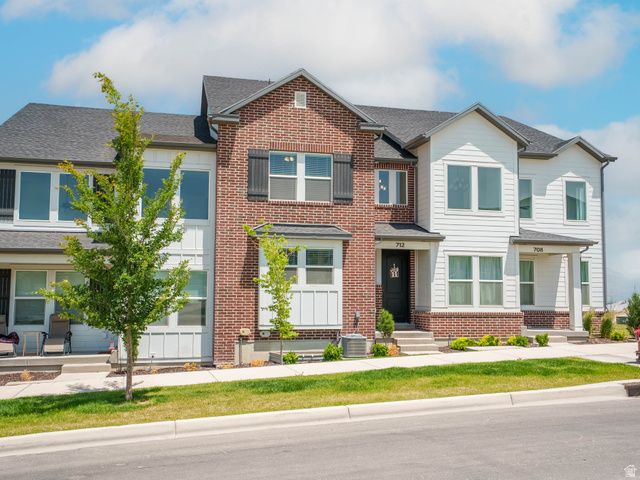 712 N BANNER DR, Saratoga Springs, UT 84045