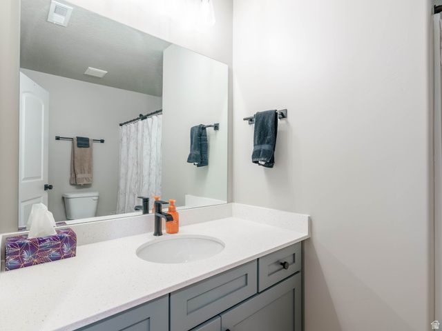 712 N BANNER DR, Saratoga Springs, UT 84045