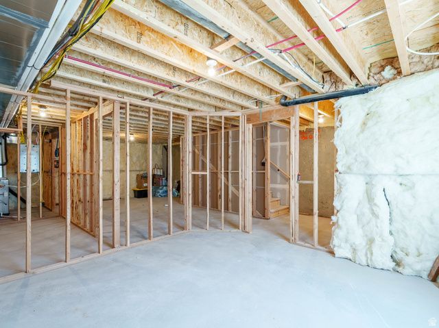 712 N BANNER DR, Saratoga Springs, UT 84045