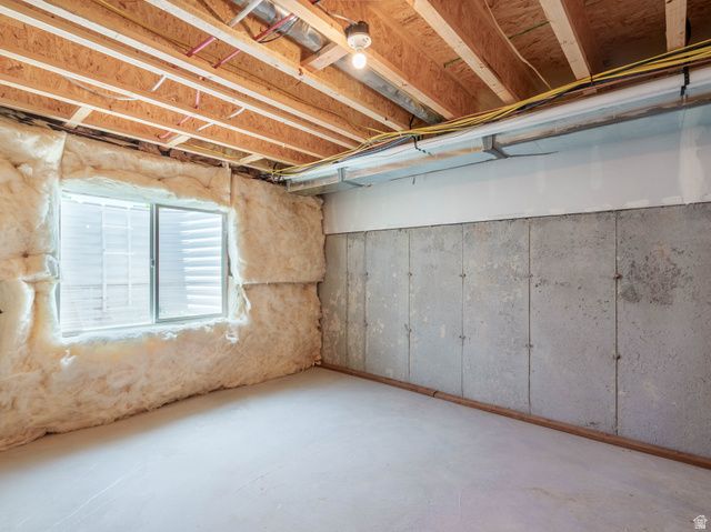 712 N BANNER DR, Saratoga Springs, UT 84045