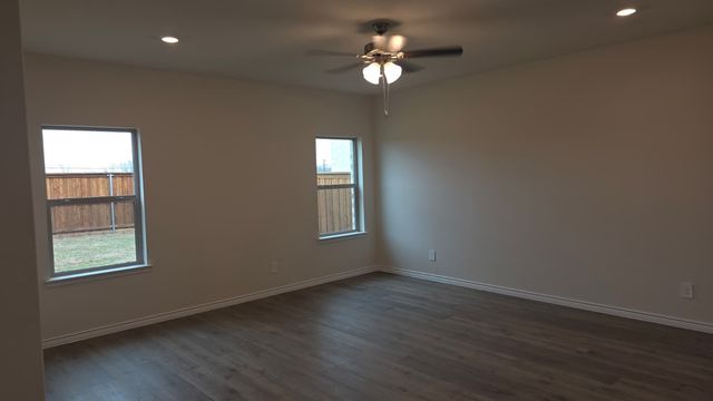 916 LOST MINE Trail, Little Elm, TX 75068