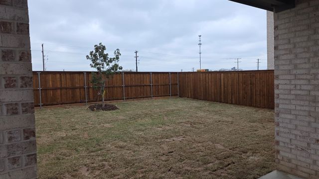 916 LOST MINE Trail, Little Elm, TX 75068