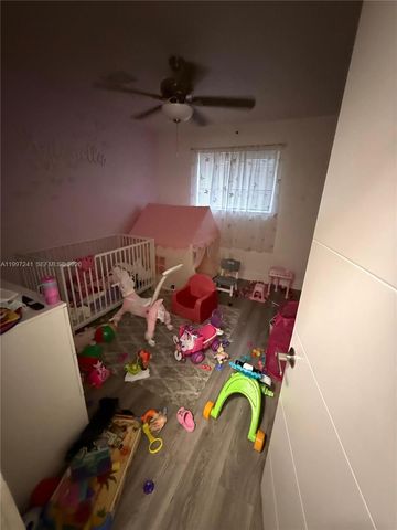 502 NE 163rd St, Miami, FL 33162