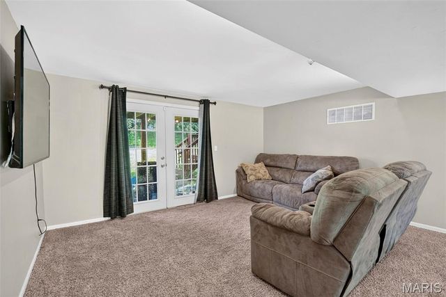 3846 Jeff Drive, St Charles, MO 63304
