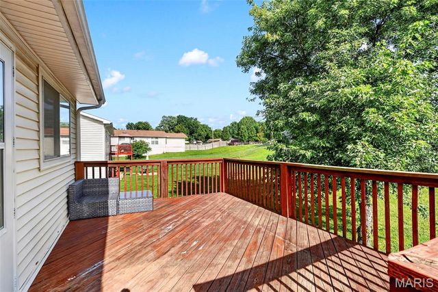 3846 Jeff Drive, St Charles, MO 63304