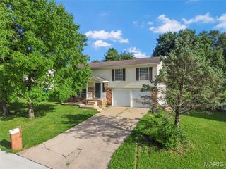 3846 Jeff Drive, St Charles, MO 63304