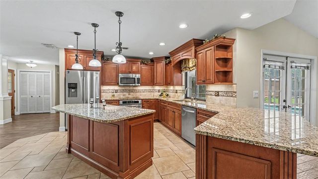 1428 N TIMBERIDGE LOOP, Lakeland, FL 33809