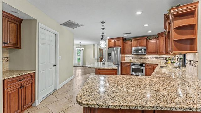 1428 N TIMBERIDGE LOOP, Lakeland, FL 33809