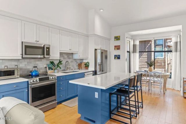 797 E Santa Clara Street, Ventura, CA 93001