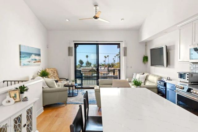 797 E Santa Clara Street, Ventura, CA 93001