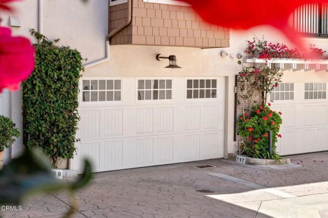 797 E Santa Clara Street, Ventura, CA 93001