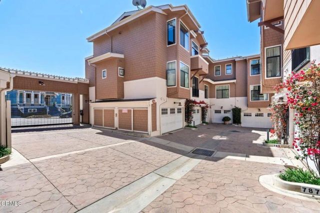 797 E Santa Clara Street, Ventura, CA 93001