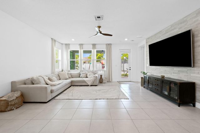 4165 Rosa Drive, Deerfield Beach, FL 33064