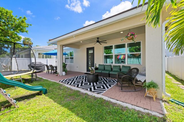 4165 Rosa Drive, Deerfield Beach, FL 33064