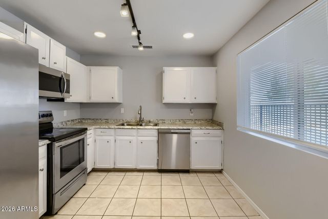 4648 E ALTA VISTA Road, Phoenix, AZ 85042