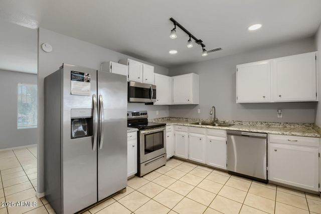 4648 E ALTA VISTA Road, Phoenix, AZ 85042
