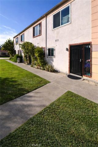 1001 E Grant F4, Santa Ana, CA 92701