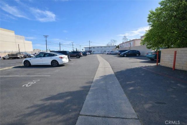 1001 E Grant F4, Santa Ana, CA 92701