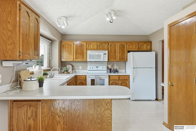 7716 S 71st Avenue, La Vista, NE 68128