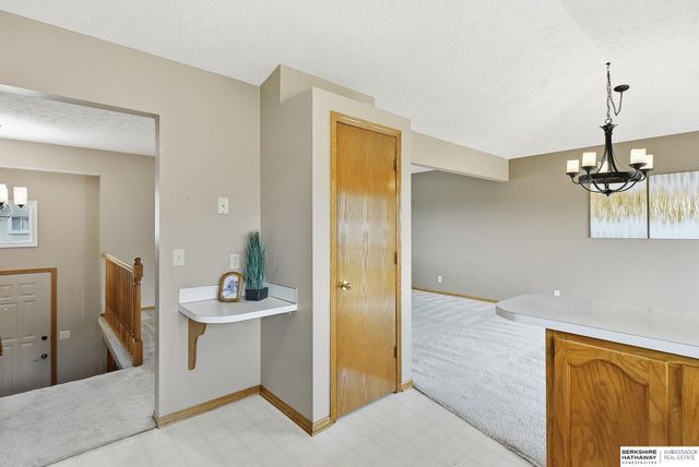 7716 S 71st Avenue, La Vista, NE 68128