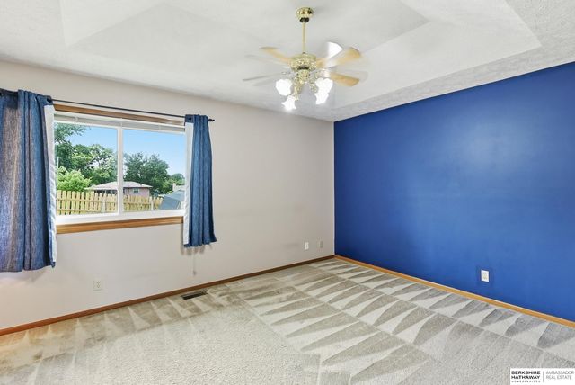 7716 S 71st Avenue, La Vista, NE 68128