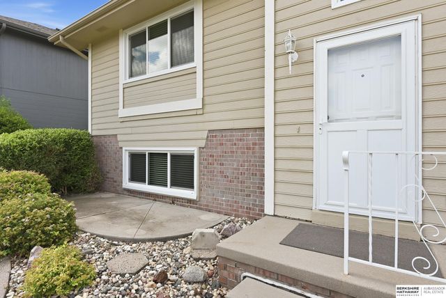 7716 S 71st Avenue, La Vista, NE 68128