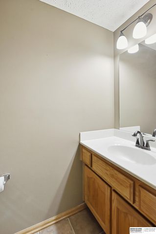 7716 S 71st Avenue, La Vista, NE 68128