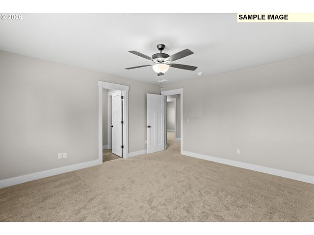 2043 E OTTER Loop, La Center, WA 98629