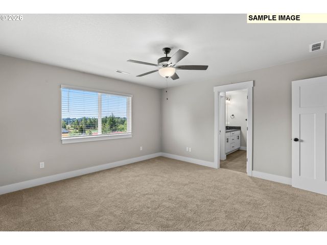2043 E OTTER Loop, La Center, WA 98629