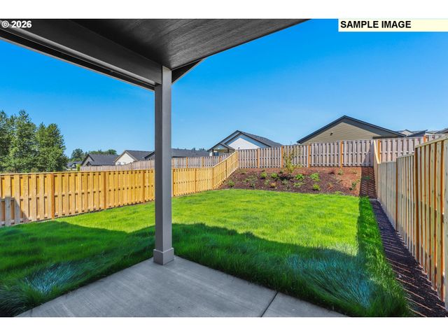 2043 E OTTER Loop, La Center, WA 98629