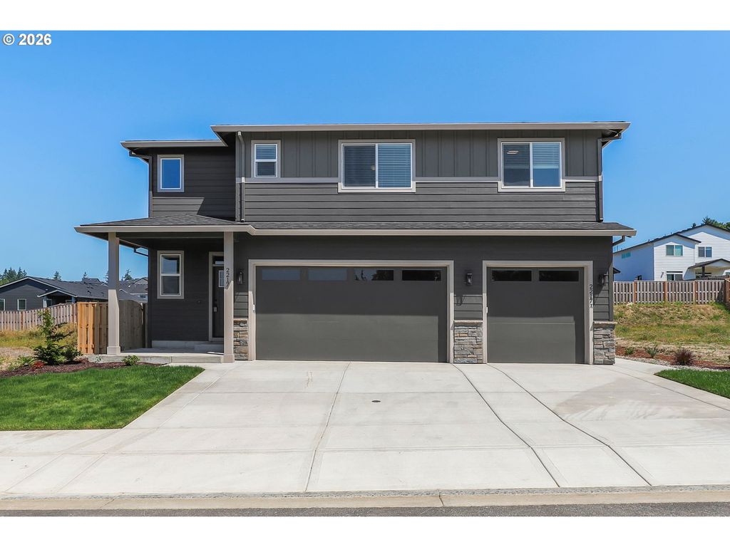 2043 E OTTER Loop, La Center, WA 98629