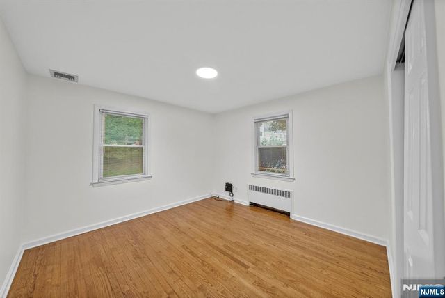 160 Magnolia Avenue, Cresskill, NJ 07626