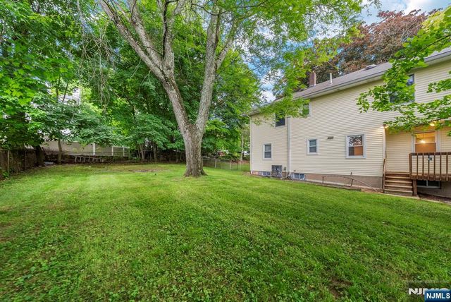 160 Magnolia Avenue, Cresskill, NJ 07626