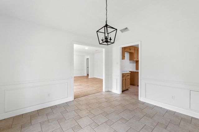 1800 Bois D ARC Drive, Arlington, TX 76013
