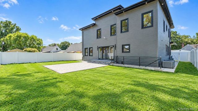 79 Greenbelt Lane, Levittown, NY 11756