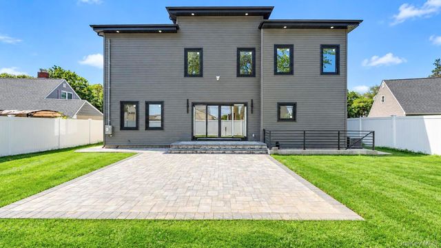 79 Greenbelt Lane, Levittown, NY 11756