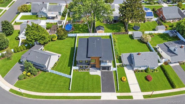 79 Greenbelt Lane, Levittown, NY 11756