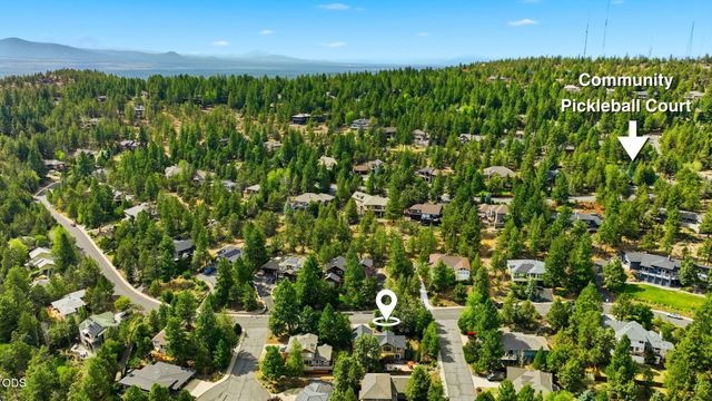 1287 NW City Heights Drive, Bend, OR 97703
