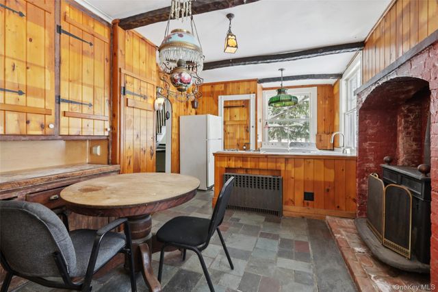 406 N Broadway, Nyack, NY 10960