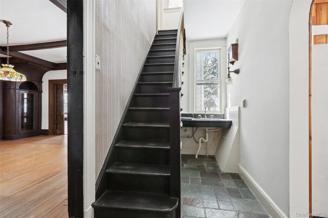 406 N Broadway, Nyack, NY 10960