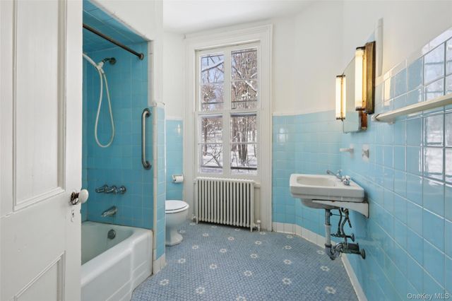 406 N Broadway, Nyack, NY 10960