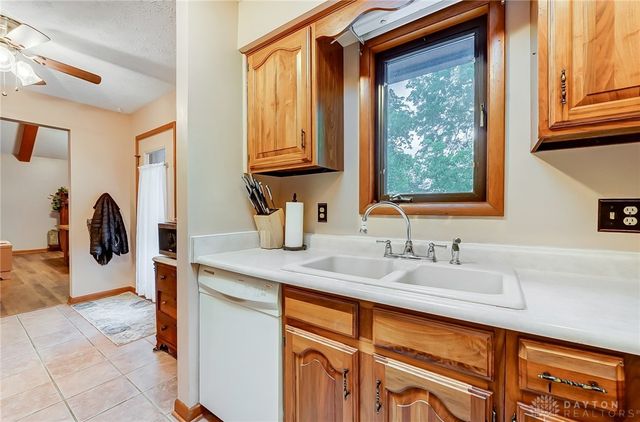 536 Queen Eleanor Court, Miamisburg, OH 45342